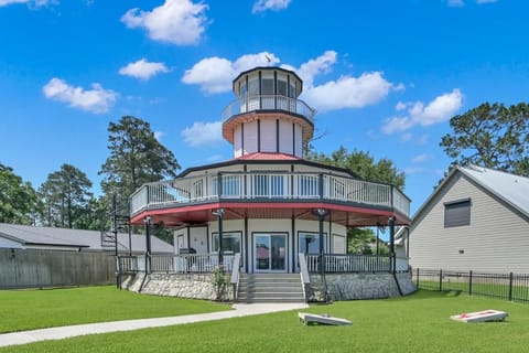 Property building, Garden view