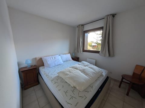 Appartement 4 pers. face aux pistes avec balcon sud, proche ESF - FR-1-445-235 Apartment in Montgenèvre