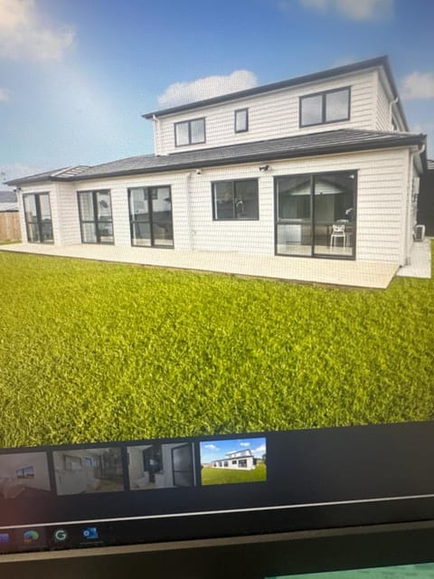 Airport Heaven Comfort Home Bed and Breakfast in Auckland