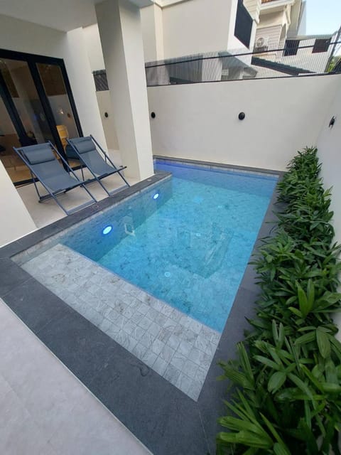 Pool view, Swimming pool
