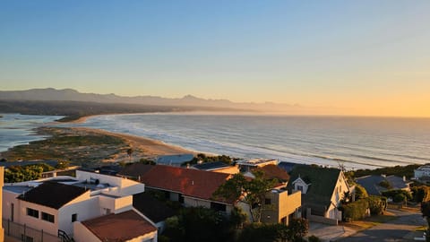 Natural landscape, Beach, Sunrise