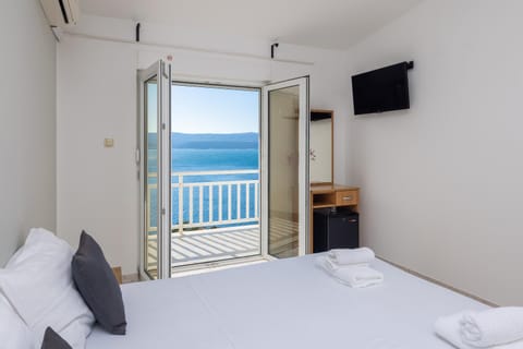 TV and multimedia, View (from property/room), Balcony/Terrace, minibar