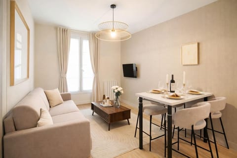 TV and multimedia, View (from property/room), Living room, Seating area, Dining area, heating, internet