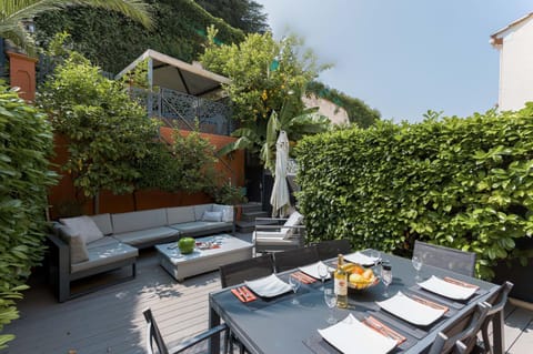 Day, Garden, Balcony/Terrace, Food and drinks, Seating area, Dining area, Garden view, sunbed
