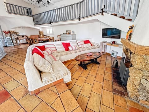 Mas Provençal Renové avec piscine Villa in Mouans-Sartoux