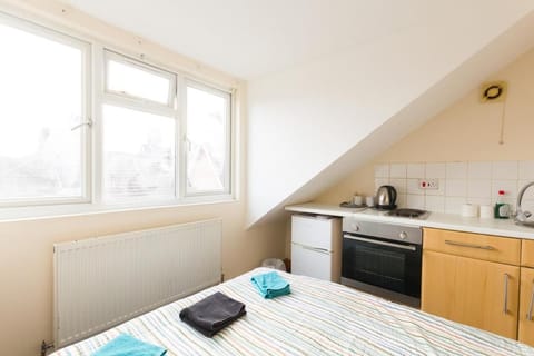 Pebbles Guest House - Flat 7 Apartment in Southampton