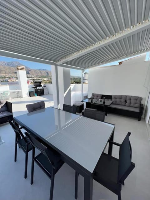 View (from property/room), Balcony/Terrace, Seating area