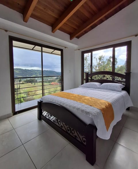 Bed, Natural landscape, View (from property/room), Balcony/Terrace, Photo of the whole room, Bedroom, Mountain view