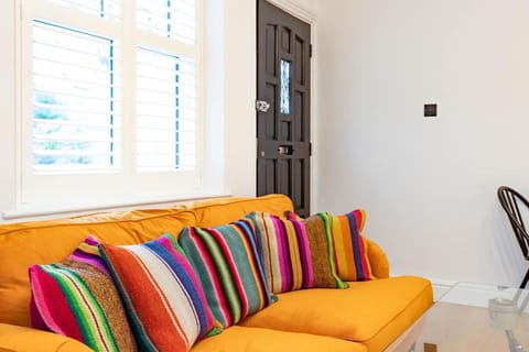 Stunning One Bed - Central Witney Apartment in West Oxfordshire District