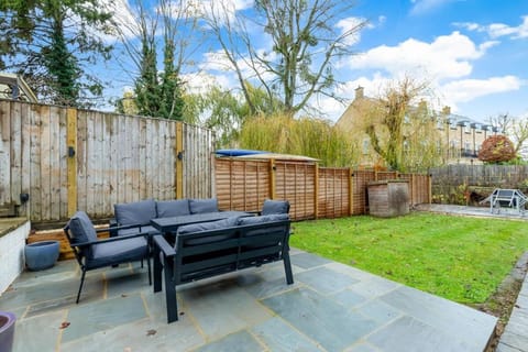 Stunning One Bed - Central Witney Apartment in West Oxfordshire District