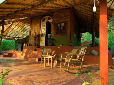 Patio, Seating area, Dining area, Garden view