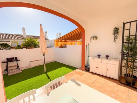 Patio, Day, Balcony/Terrace