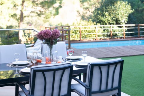 Balcony/Terrace, Swimming pool