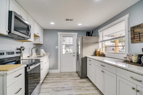 Walk to Restaurants Home with Yard in Safety Harbor House in Safety Harbor