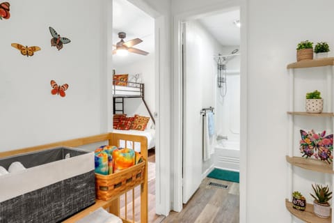 Wild Rhodes House in Wimberley