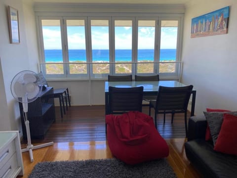 Living room, Dining area, Beach