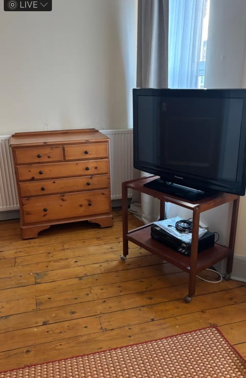 Eden Homez Bed and Breakfast in Bristol