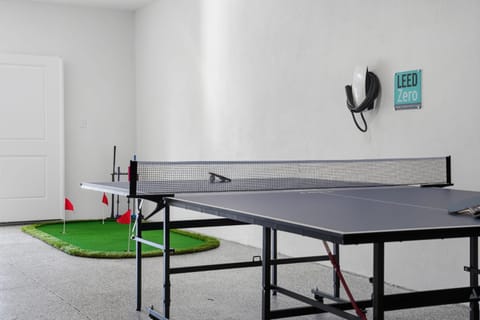 New Listing Discounts! Canal Home-Heated Pool, Game Room, Tesla Charger, & More House in Bradenton Beach