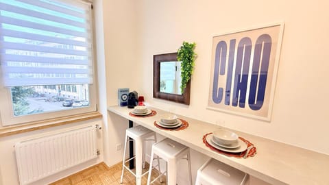 Lounge or bar, Dining area
