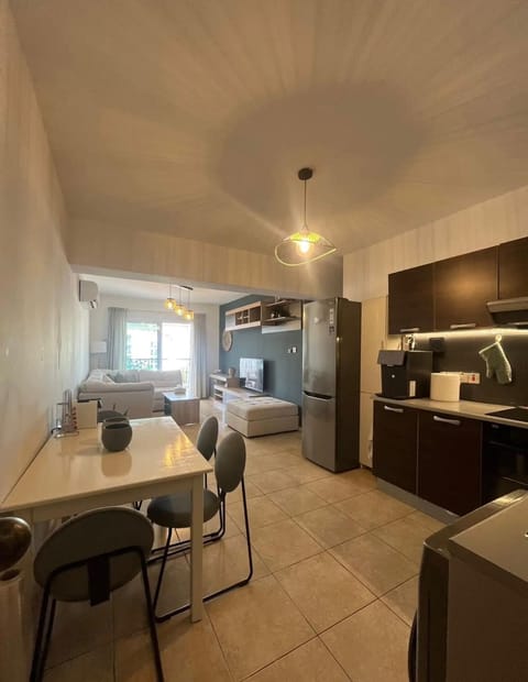 TV and multimedia, Living room, Dining area, kitchen