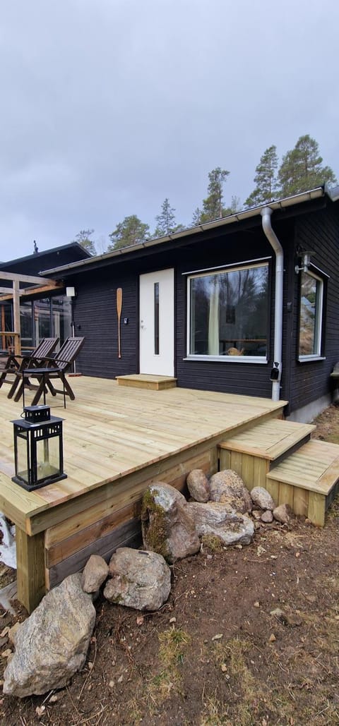 Property building, Patio, Day