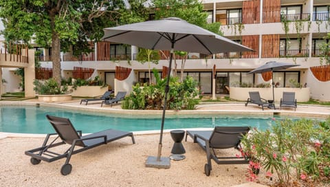 Property building, Swimming pool