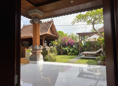 Facade/entrance, Garden, Garden view, Garden view