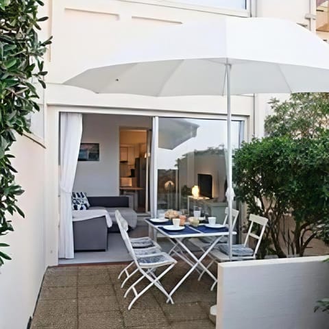 Patio, Balcony/Terrace