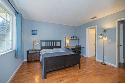 Family and Business Friendly Home near Great Mall & BART - 2640 House in Milpitas