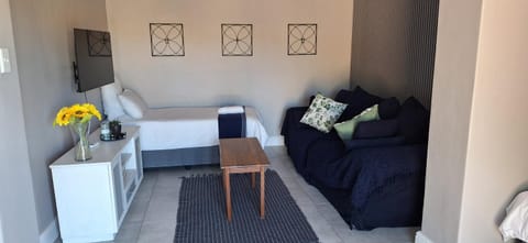 Family Cottage no 4 Apartment in Western Cape