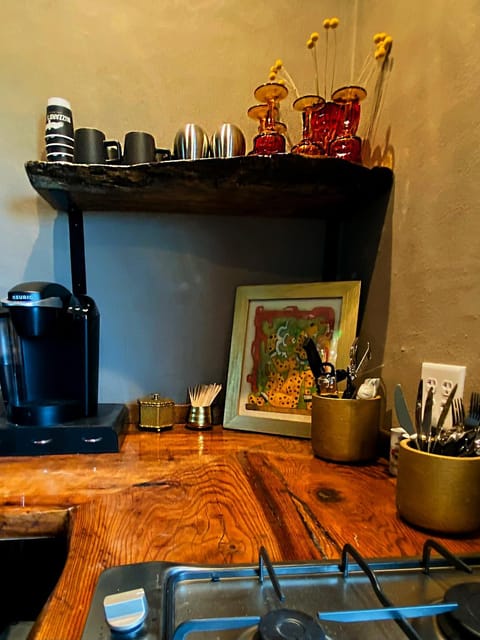 Coffee/tea facilities, Kitchen or kitchenette