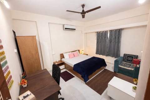 Bedroom, air conditioner