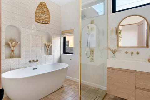 Shower, Bathroom, Bath