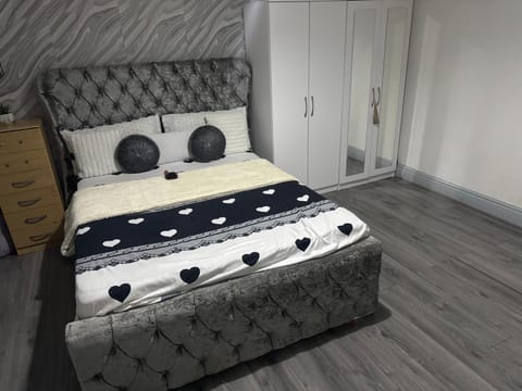 Guest Home Bed and Breakfast in Metropolitan Borough of Solihull