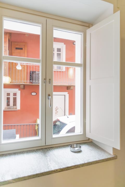 Casa Karina Moderno Bilocale nel Centro Storico di Pinerolo Apartment in Piedmont