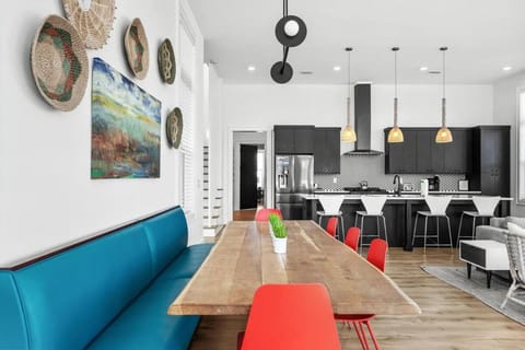 5 BR 4 BA Private Pool Pickleball Fun House in Okaloosa Island