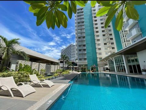 Property building, Pool view, Swimming pool, sunbed