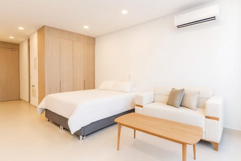 Bed, Photo of the whole room, Bedroom, wardrobe, air conditioner