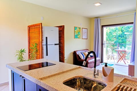 Kitchen or kitchenette, Living room, Seating area, Dining area, Communal kitchen, stove