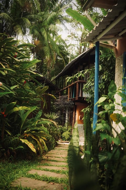 Property building, Natural landscape, Garden, Garden, Balcony/Terrace, Garden view, River view, River view