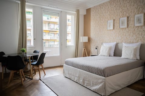 Dining area, Bedroom