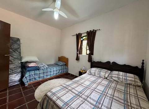 Sítio Paulinha e Rodrigão Classic bodybuilder House in São Pedro da Aldeia