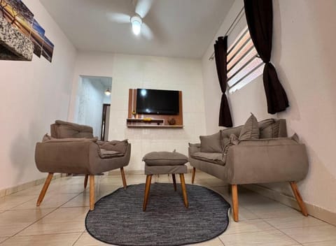 Sítio Paulinha e Rodrigão Classic bodybuilder House in São Pedro da Aldeia