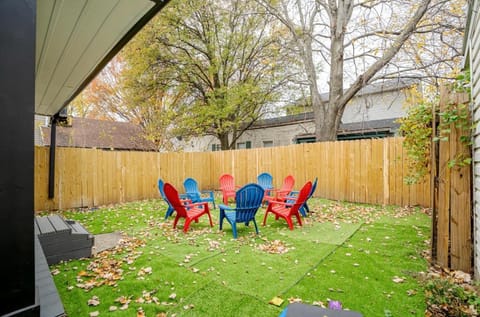 Sleek Urban Getaway Paristown-Highlands-Germantown Villa in Louisville