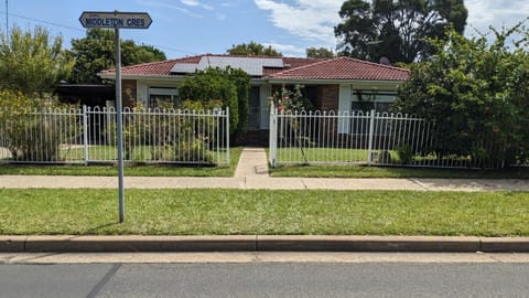 Neighbourhood, Garden, Garden view