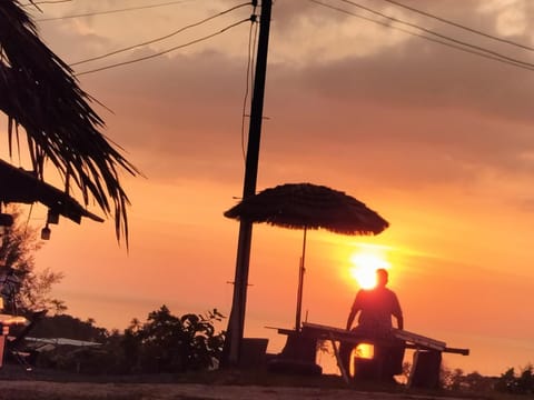 Shah Hill Hut Bed and Breakfast in Sala Dan