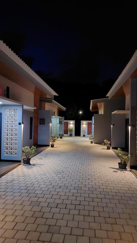 Property building, Night