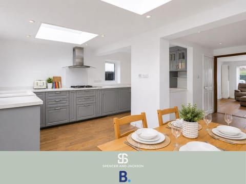 Seating area, Dining area, dishwasher, oven, stove, washing machine, kitchen