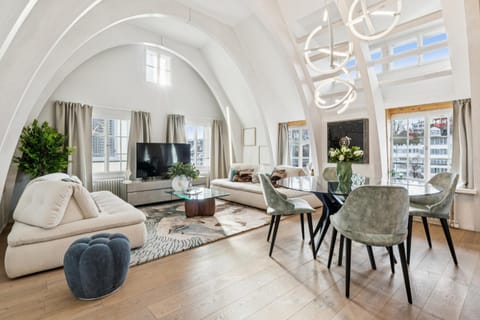 Old Town Diamond Penthouse Private Rooftop Apartment in Zurich City