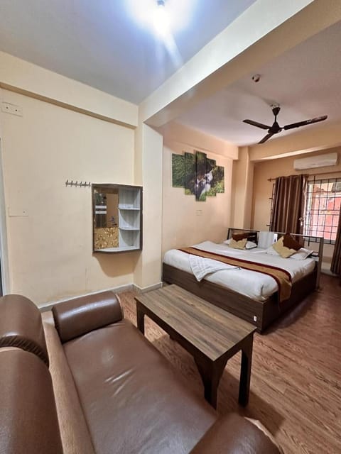 Living room, Photo of the whole room, Bedroom